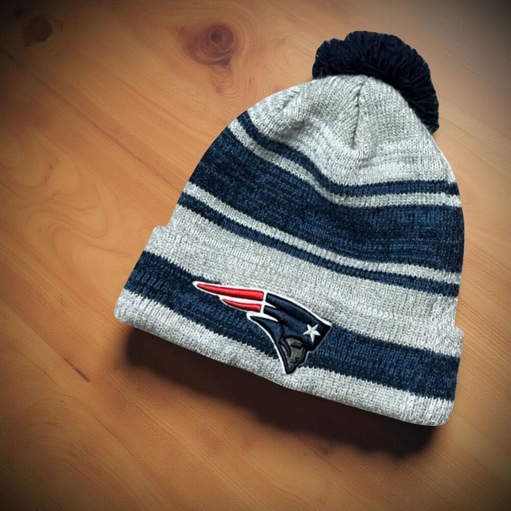 Unisex New England Patriots Team Apperal Cuffed Knit Pom Hat